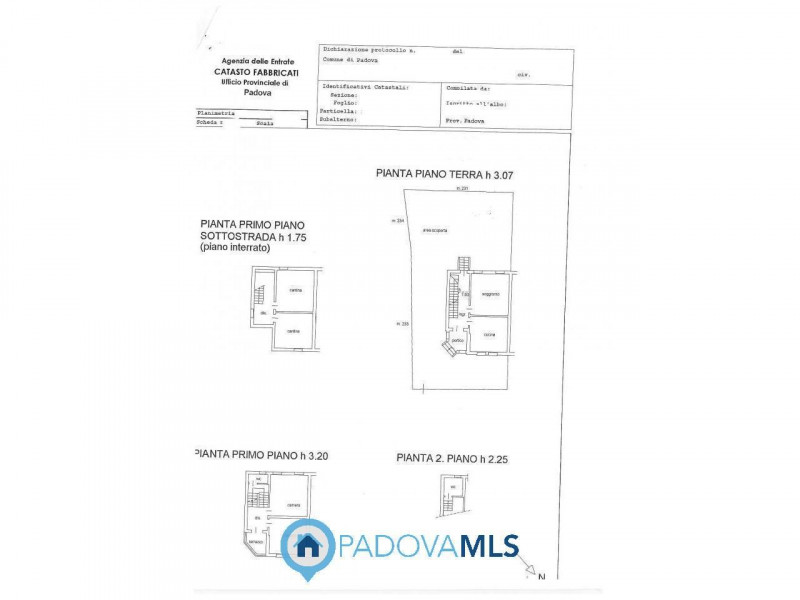 Immobile in esclusiva al Gruppo Padova MLS

Scopri questa affascinante bifamiliare situata nel cu...
