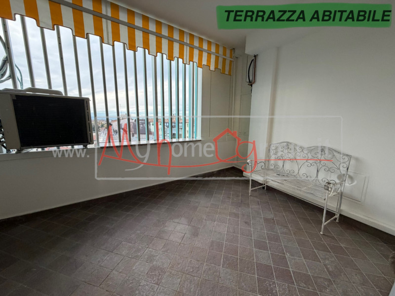 PADOVA ZONA STAZIONE (Rif. AFF550P) 

ITA

Disponibili quattro posti letto in due stanze doppie i...