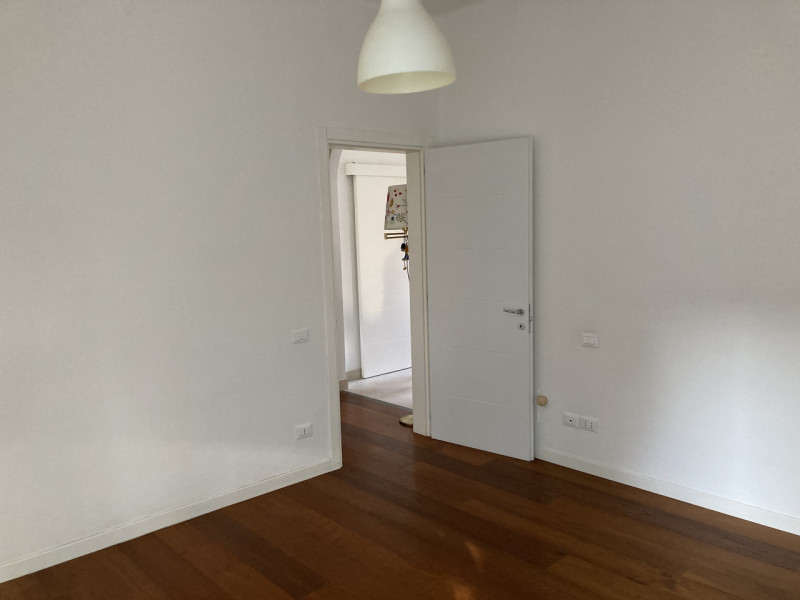 In zona interna del quartiere residenziale di Santa Bertilla, proponiamo in affitto un appartamen...