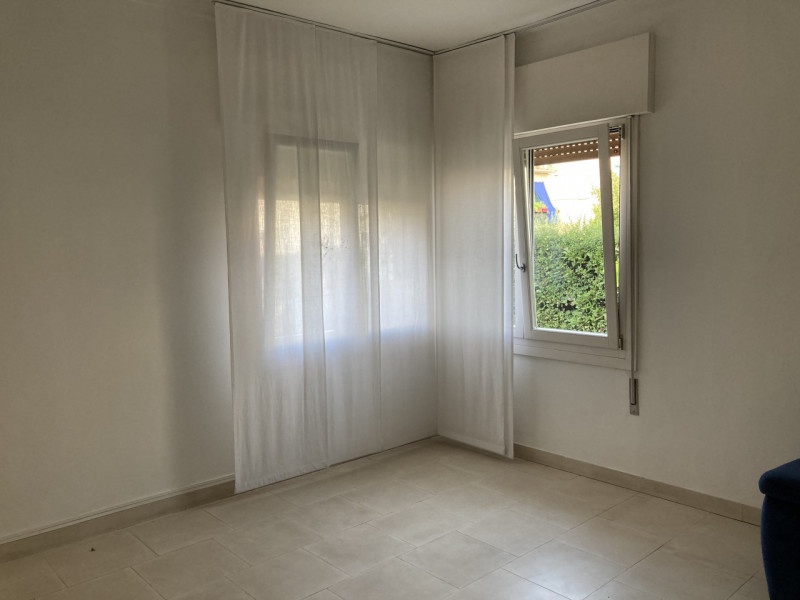 In zona interna del quartiere residenziale di Santa Bertilla, proponiamo in affitto un appartamen...