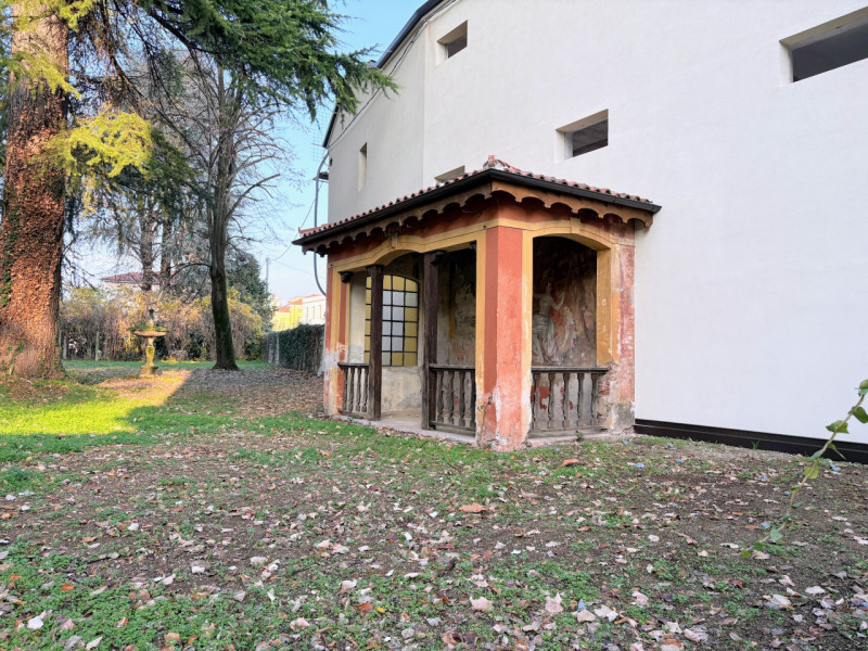 THIENE CENTRO - Prestigiosa Villa Storica € 540.000,00

Trattativa Unica immobiliare, via Prà Bor...