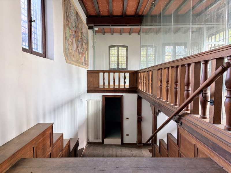 THIENE CENTRO - Prestigiosa Villa Storica € 540.000,00

Trattativa Unica immobiliare, via Prà Bor...