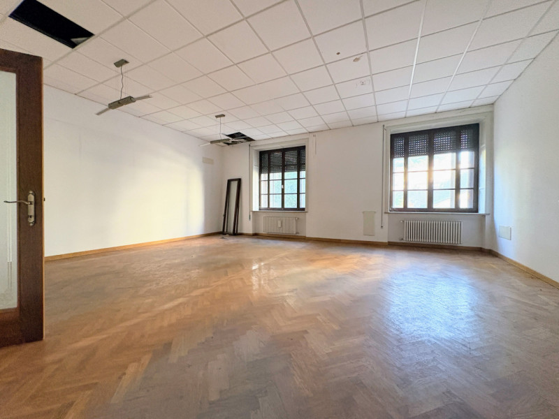 THIENE CENTRO - Prestigiosa Villa Storica € 540.000,00

Trattativa Unica immobiliare, via Prà Bor...