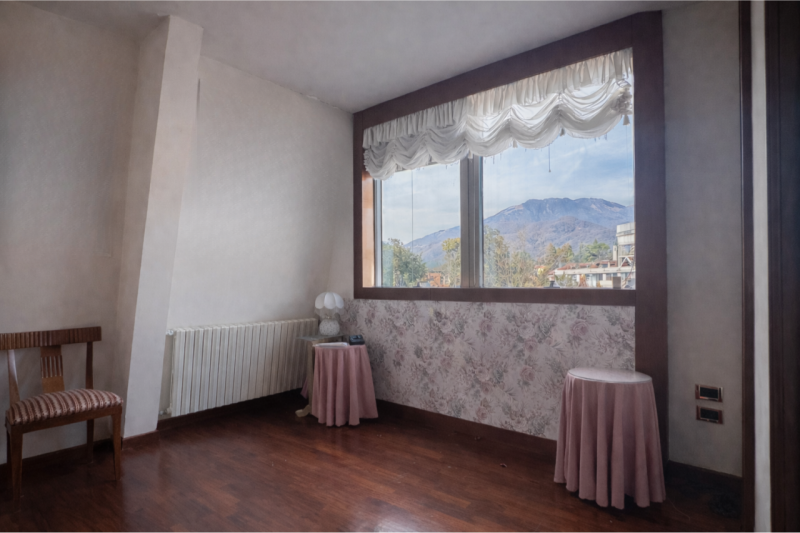 SCHIO - CENTRO: interessante BICAMERE al piano terzo del complesso  residenziale Conte, servito d...