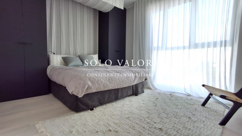 Scoprite un'opportunità unica di possedere un affascinante appartamento trilocale situato nel cuo...