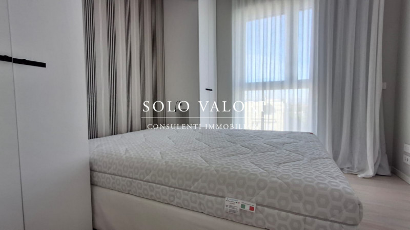 Scoprite un'opportunità unica di possedere un affascinante appartamento trilocale situato nel cuo...