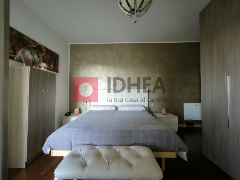 PAESE

In zona ricca di servizi raggiungibili a piedi quali centro commerciale, supermercati, fer...