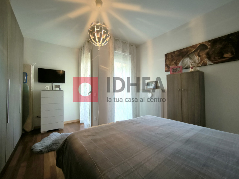 PAESE

In zona ricca di servizi raggiungibili a piedi quali centro commerciale, supermercati, fer...