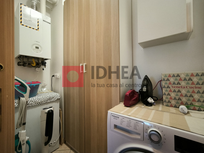 PAESE

In zona ricca di servizi raggiungibili a piedi quali centro commerciale, supermercati, fer...