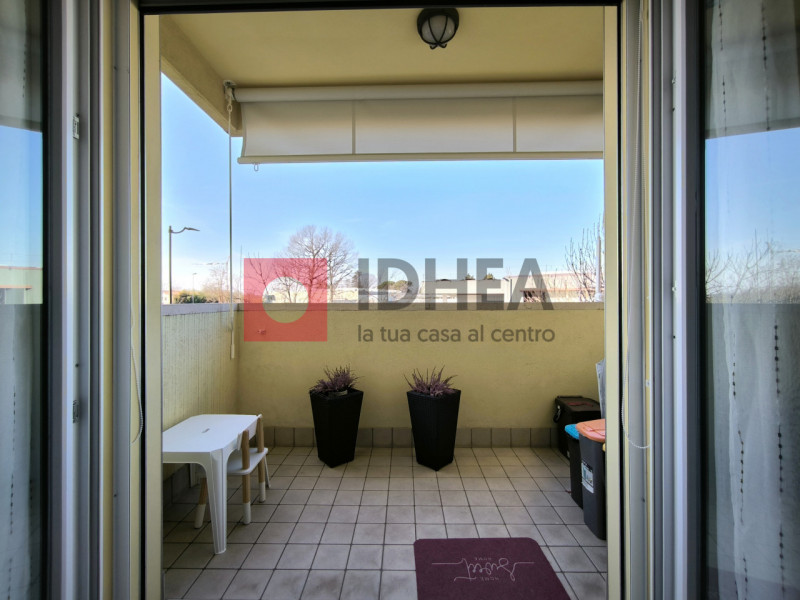 PAESE

In zona ricca di servizi raggiungibili a piedi quali centro commerciale, supermercati, fer...