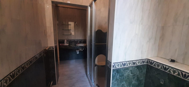 PIAZZA INSURREZIONE In Palazzo storico, appartamento di c.a. 200 mq con ottimo potenziale sia com...