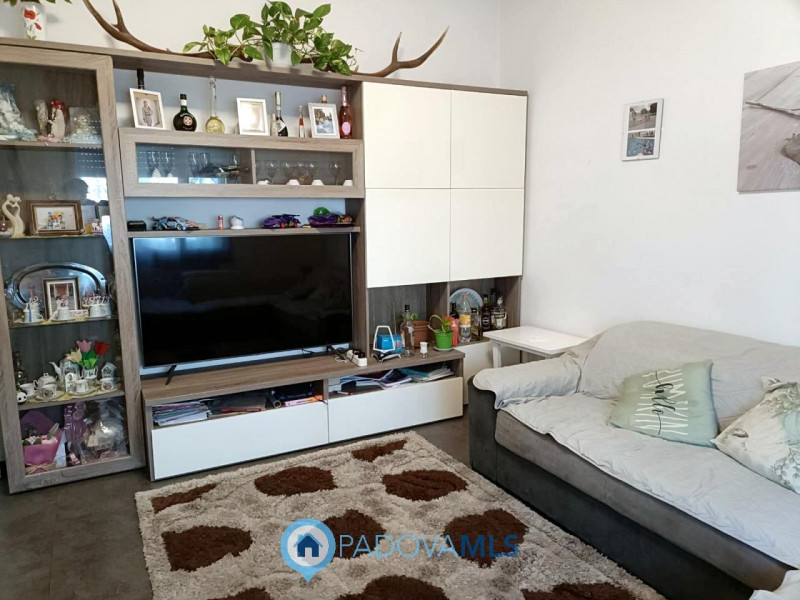 Immobile in esclusiva al Gruppo Padova MLS

Tencarola interessante appartamento in bifamiliare, c...