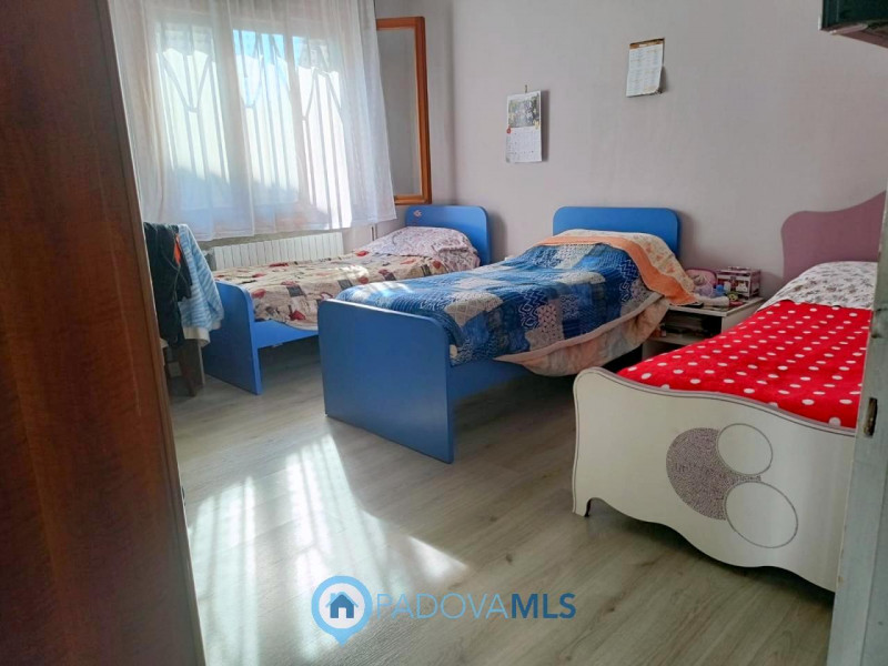 Immobile in esclusiva al Gruppo Padova MLS

Tencarola interessante appartamento in bifamiliare, c...