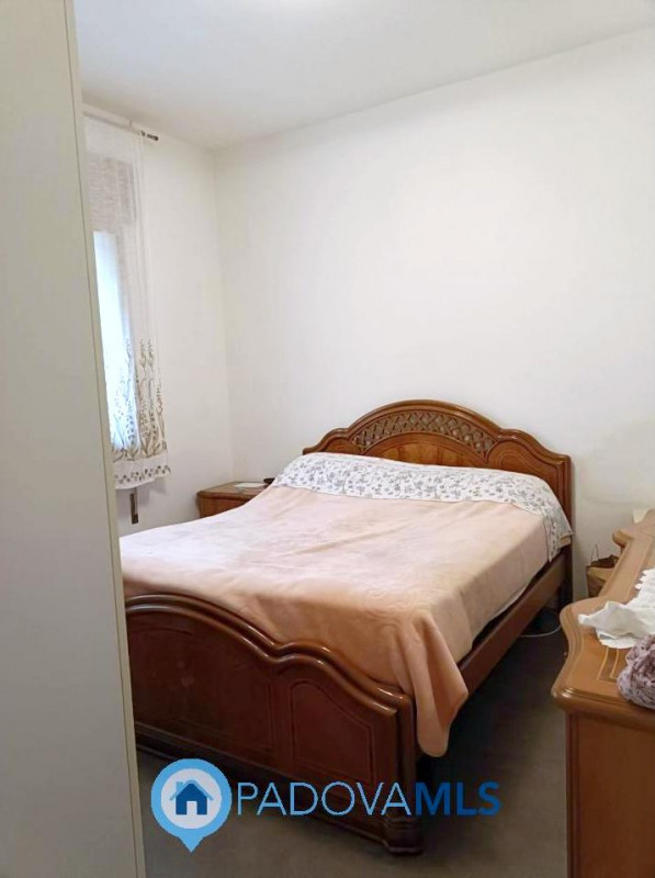 Immobile in esclusiva al Gruppo Padova MLS

Tencarola interessante appartamento in bifamiliare, c...