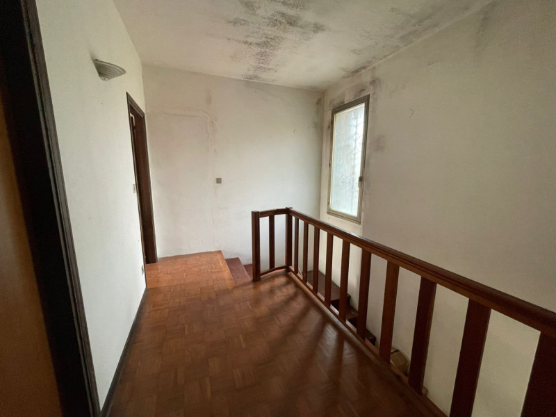 Scoprite questa splendida bifamiliare situata nel cuore di Cavino, una frazione affascinante del ...