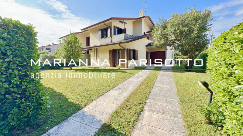 Ns. Esclusiva, in zona tranquilla a Bassano del Grappa, nel piacevole e richiesto quartiere Ca’Ba...