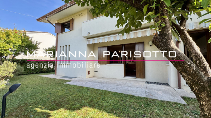 Ns. Esclusiva, in zona tranquilla a Bassano del Grappa, nel piacevole e richiesto quartiere Ca’Ba...