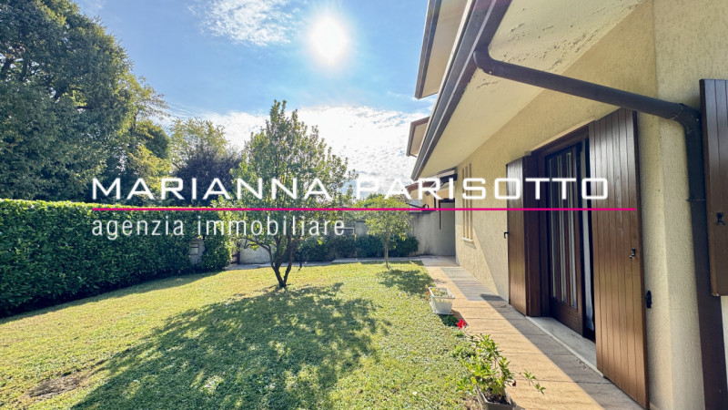 Ns. Esclusiva, in zona tranquilla a Bassano del Grappa, nel piacevole e richiesto quartiere Ca’Ba...