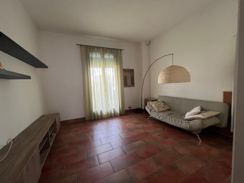 UBICAZIONE E CONTESTO: La proprietà è situata nel cuore del quartiere di Santa Bertilla, una dell...