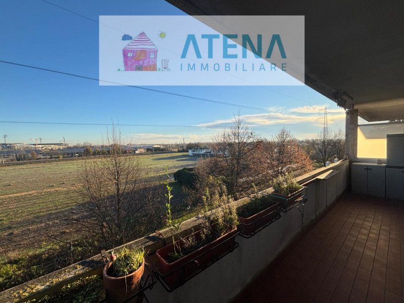 rif. 25664

PADOVA-MONTA'

Proponiamo in vendita appartamento al Parco Montà, in zona servita e m...