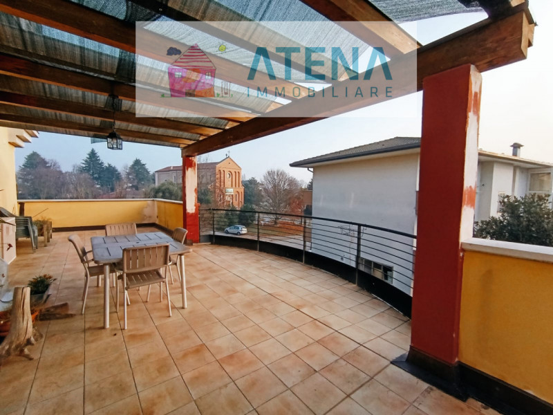 rif. 25665

RUBANO - VILLAGUATTERA

Proponiamo in vendita esclusiva, ampio appartamento duplex al...