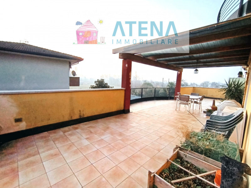 rif. 25665

RUBANO - VILLAGUATTERA

Proponiamo in vendita esclusiva, ampio appartamento duplex al...