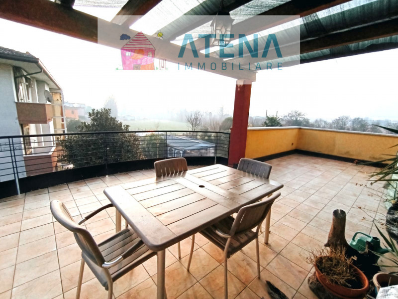 rif. 25665

RUBANO - VILLAGUATTERA

Proponiamo in vendita esclusiva, ampio appartamento duplex al...