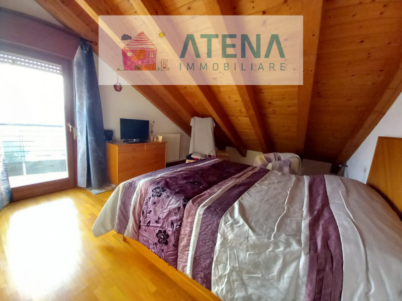 rif. 25665

RUBANO - VILLAGUATTERA

Proponiamo in vendita esclusiva, ampio appartamento duplex al...