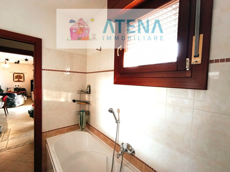 rif. 25665

RUBANO - VILLAGUATTERA

Proponiamo in vendita esclusiva, ampio appartamento duplex al...