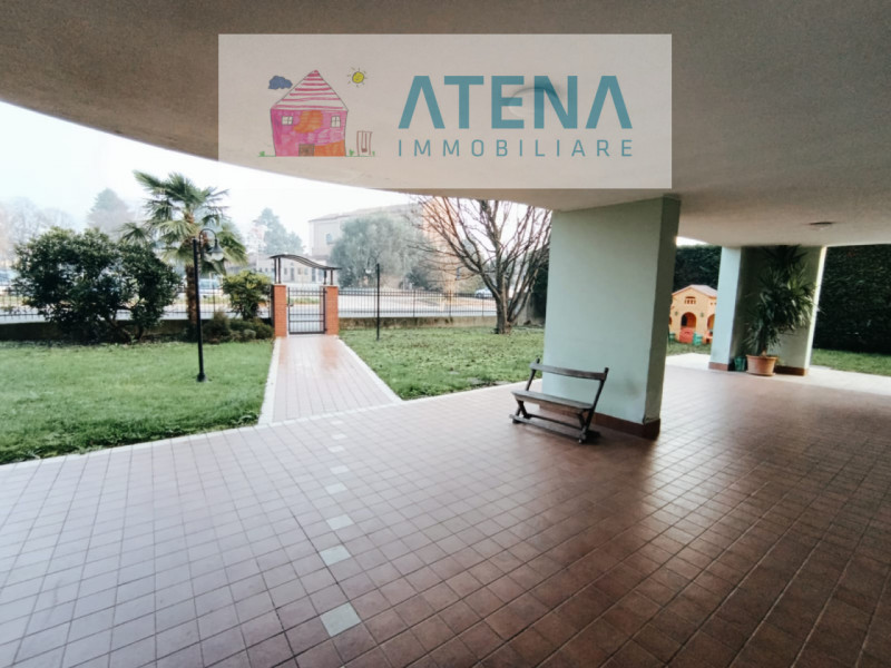 rif. 25665

RUBANO - VILLAGUATTERA

Proponiamo in vendita esclusiva, ampio appartamento duplex al...