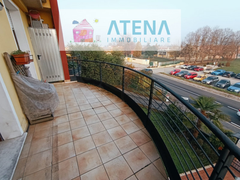 rif. 25665

RUBANO - VILLAGUATTERA

Proponiamo in vendita esclusiva, ampio appartamento duplex al...