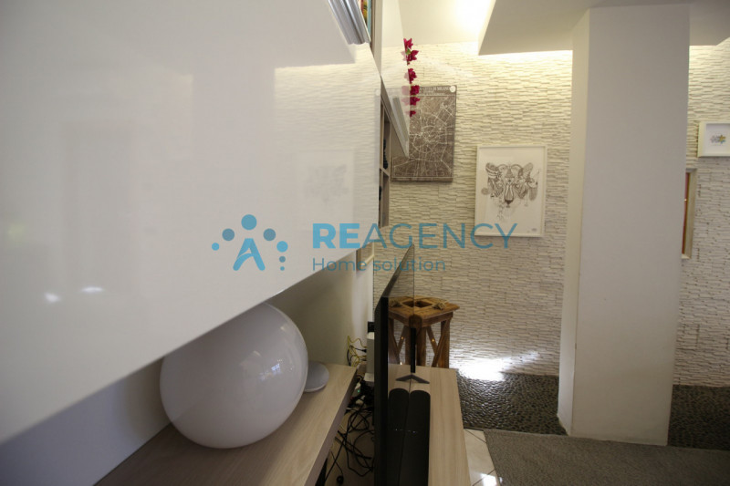 Dueville 

Stai cercando un appartamento pronto da vivere dove design moderno incontra praticità ...