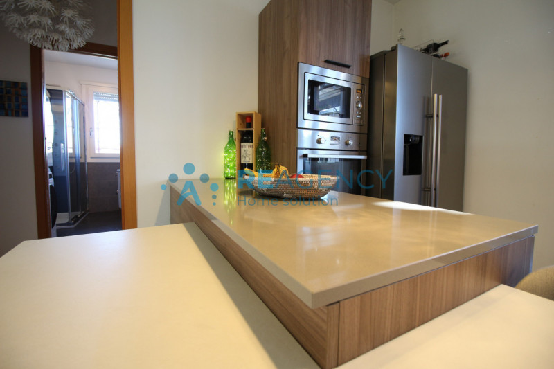 Dueville 

Stai cercando un appartamento pronto da vivere dove design moderno incontra praticità ...