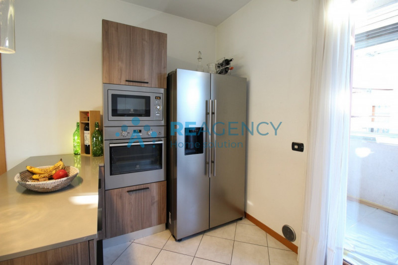 Dueville 

Stai cercando un appartamento pronto da vivere dove design moderno incontra praticità ...