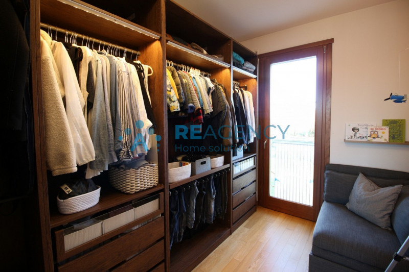 Dueville 

Stai cercando un appartamento pronto da vivere dove design moderno incontra praticità ...