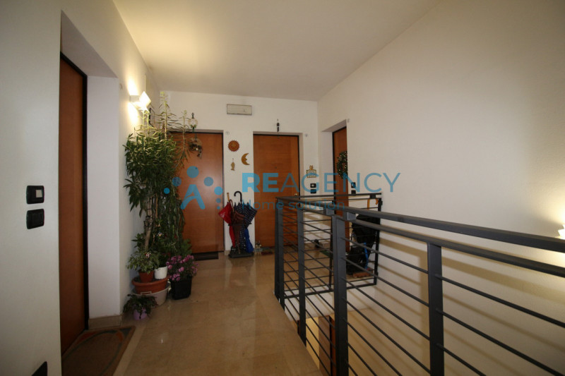 Dueville 

Stai cercando un appartamento pronto da vivere dove design moderno incontra praticità ...