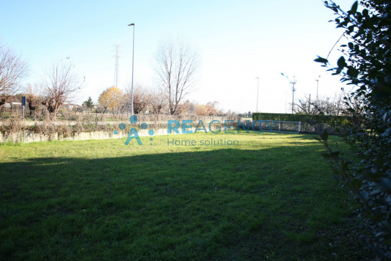 Dueville 

Stai cercando un appartamento pronto da vivere dove design moderno incontra praticità ...