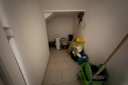 Rif. A.A.251-232

Vendita all'asta - garage al piano seminterrato in data 19 gennaio 2026

Descri...