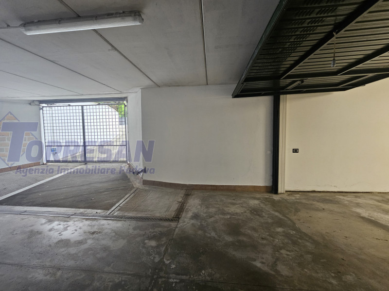 Eleganza e unicità nal cuore di Noventa Padovana 
Villa introvabile di circa 400 mq in classe A1 ...