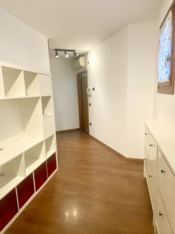 Castelfranco V.to: a due passi da passi da piazza Giorgione proponiamo in locazione un appartamen...