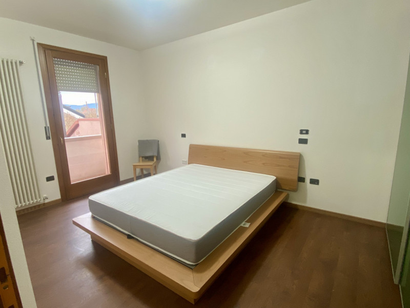 Castelfranco V.to: a due passi da passi da piazza Giorgione proponiamo in locazione un appartamen...