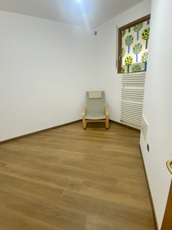 Castelfranco V.to: a due passi da passi da piazza Giorgione proponiamo in locazione un appartamen...