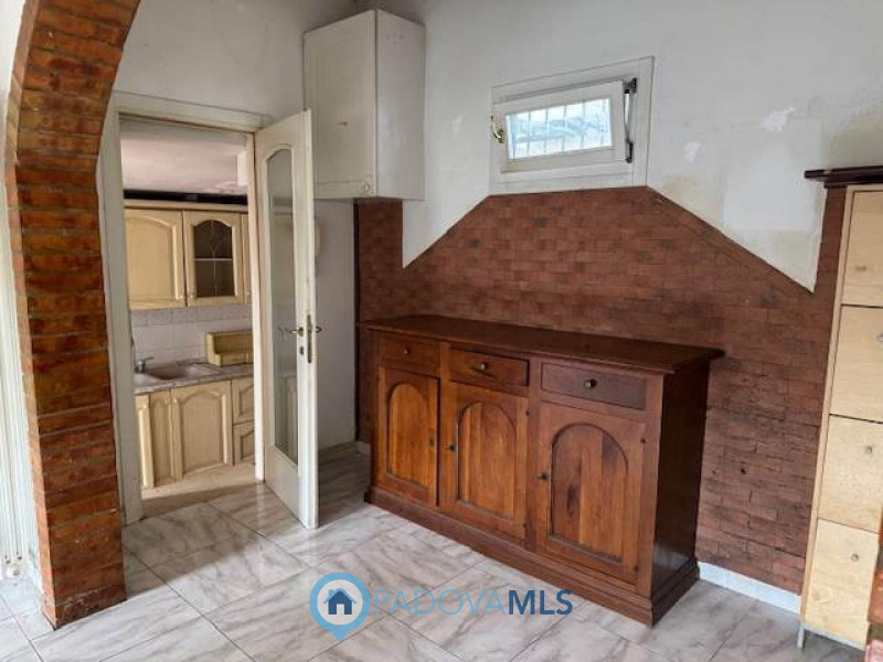 Immobile in esclusiva al Gruppo Padova MLS
Padova Arcella:  posizione strategica, comoda a tutti ...