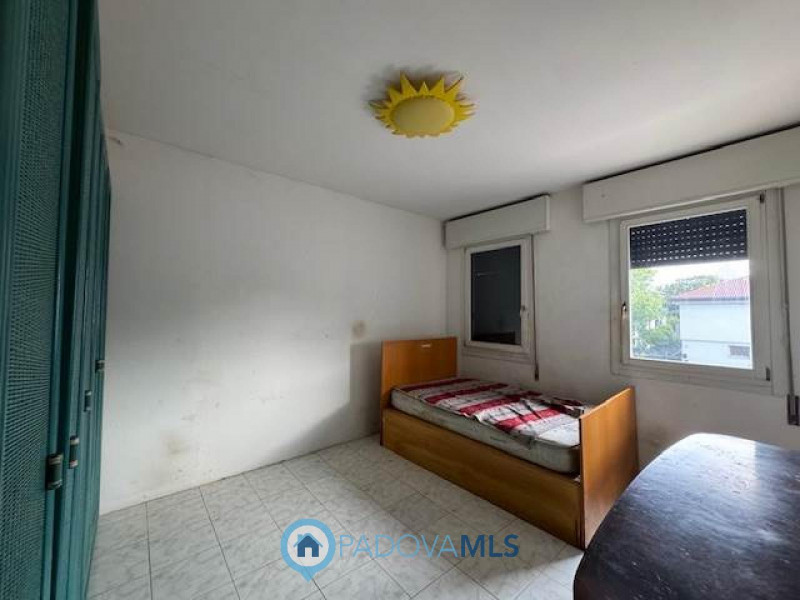 Immobile in esclusiva al Gruppo Padova MLS
Padova Arcella:  posizione strategica, comoda a tutti ...