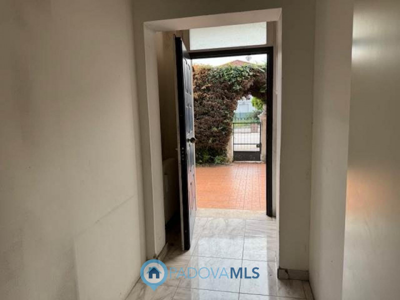 Immobile in esclusiva al Gruppo Padova MLS
Padova Arcella:  posizione strategica, comoda a tutti ...