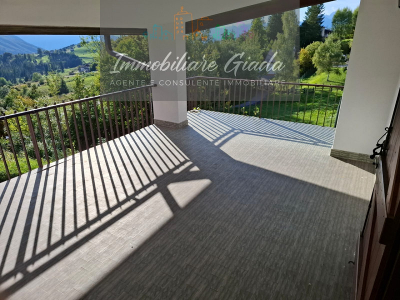 Questo immobile non è più disponibile 

Villa contemporanea situata nel cuore di Tambre, una loca...