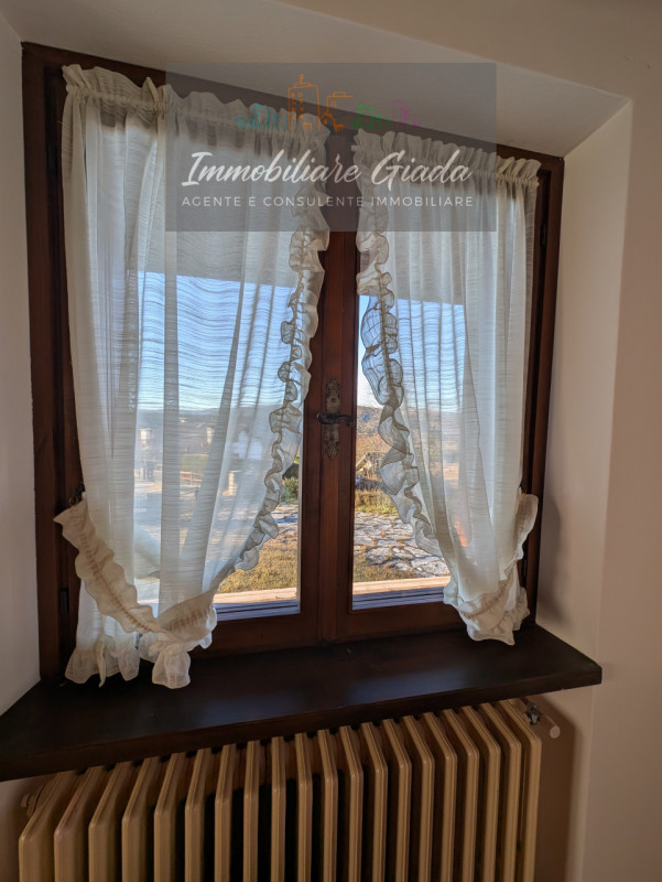 Questo immobile non è più disponibile 

Villa contemporanea situata nel cuore di Tambre, una loca...