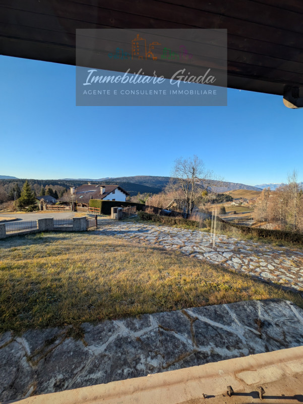 Questo immobile non è più disponibile 

Villa contemporanea situata nel cuore di Tambre, una loca...