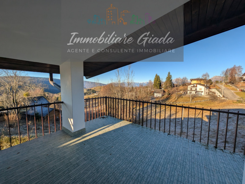 Questo immobile non è più disponibile 

Villa contemporanea situata nel cuore di Tambre, una loca...