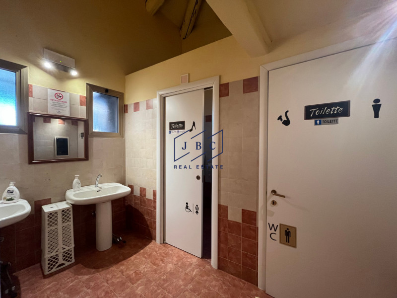 SALGAREDA - (TV)
A pochi km dall'uscita dell'autostrada di Noventa di Piave, in zona di passaggio...